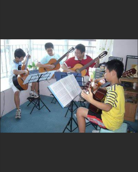  儿童学吉他一个月要多少钱？这份清单爸妈一定要看！