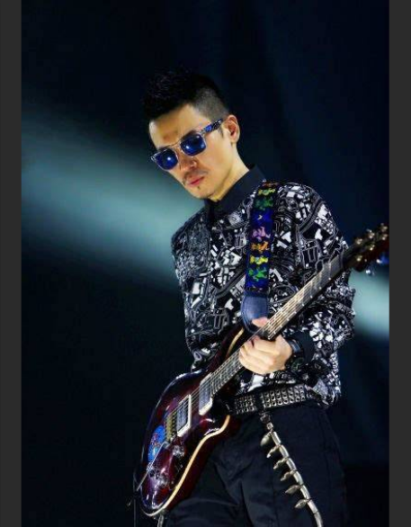  李延亮：从崔健到张靓颖，他用吉他征服华语乐坛，却为何始终低调？