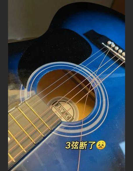  震惊！同样是吉他弦，价格竟差10倍！你被“智商税”了吗？