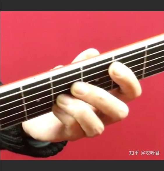 吉他和弦，真的要按到手抽筋？拯救吉他新手手指痛苦的终极指南！