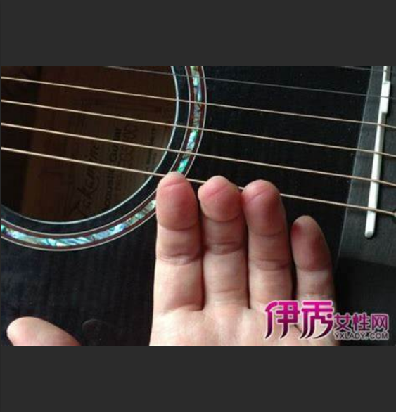  吉他手指疼？别傻了！99%的人都不知道的隐藏技巧，让你不再“痛并快乐着”！
