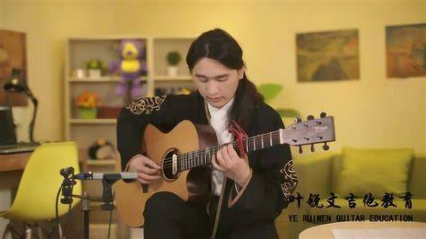  吉他手的终极浪漫：《女儿情》独奏，一曲入魂，却难倒90%的人！
